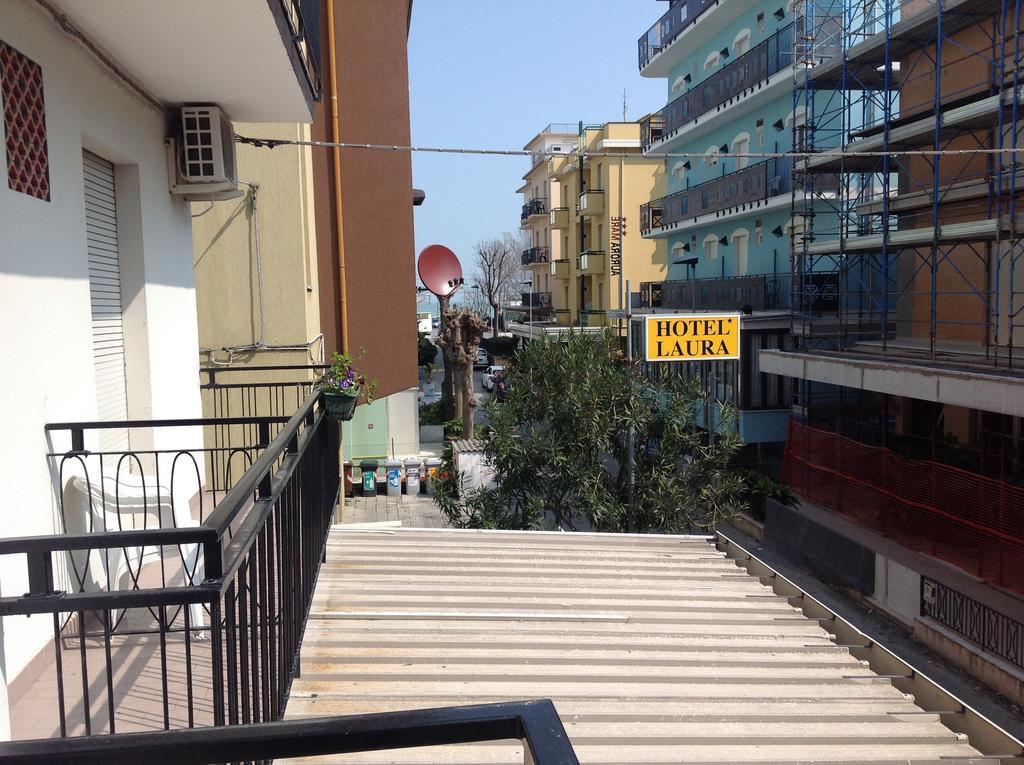 Hotel Laura Rimini Buitenkant foto